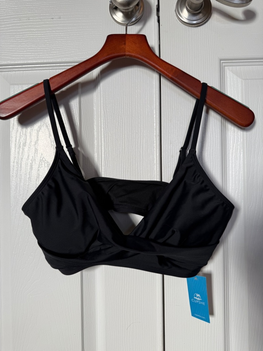 Cupshe Black Strappy Twist Bralette Swim Top